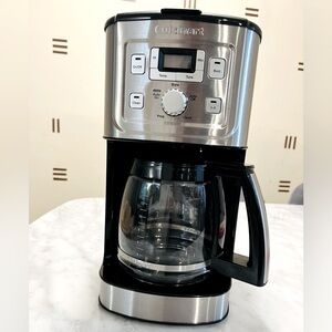 Cuisinart 14-Cup Programmable Coffee Maker